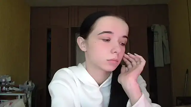 Emilia Light online show from October 2025 09:43:01 AM