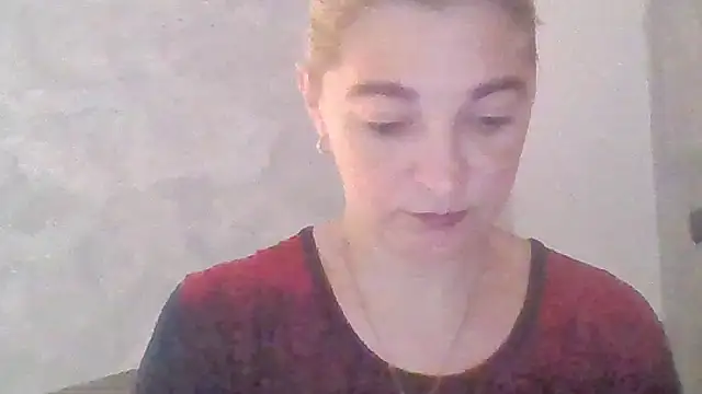 Snapshot of GoldenAngelMilf chatting on October 2025 07:06:02 AM GoldenAngelMilf online show from October 2025 07:06:02 AM