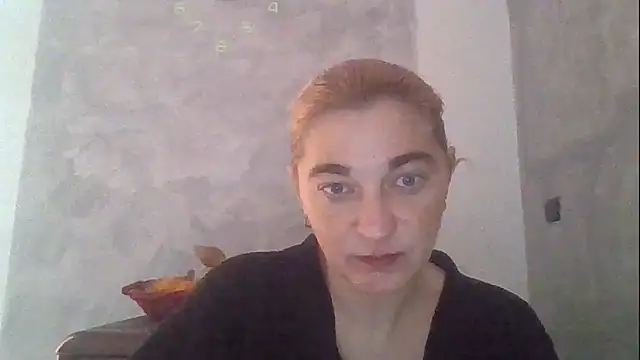 Snapshot of GoldenAngelMilf chatting on February 2026 12:12:01 PM GoldenAngelMilf online show from February 2026 12:12:01 PM