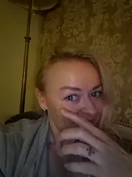 demidelightfulxx online show from October 2025 06:01:01 AM