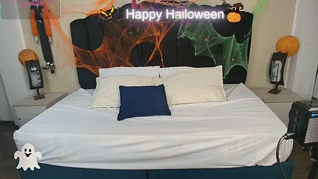 GabySweett  online show from October 2025 01:34:02 PM