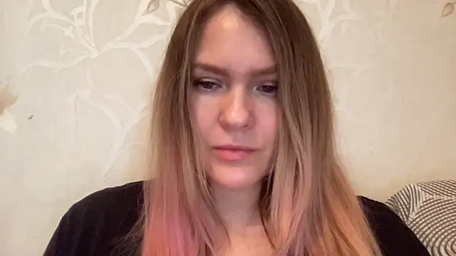 Snapshot of Milysoren chatting on March 2026 06:54:01 PM Milysoren online show from March 2026 06:54:01 PM