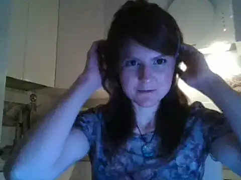 Arivonne online show from February 2026 09:05:02 PM