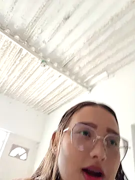 young dairy01 online show from October 2025 12:22:02 PM