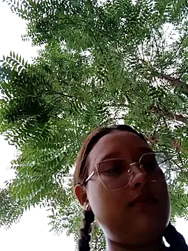 young dairy01 online show from October 2025 12:06:01 PM