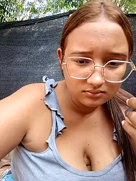 young dairy01 online show from December 2025 07:53:02 PM