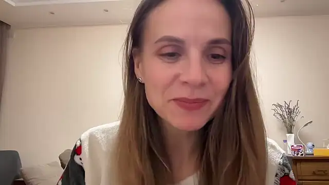 AnnieLove7722 online show from October 2025 09:46:01 PM