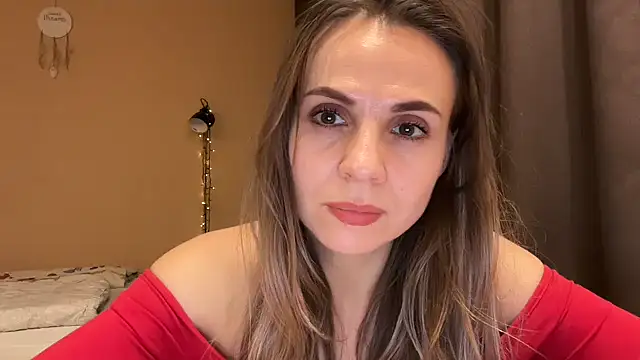 AnnieLove7722 online show from October 2025 04:50:01 PM