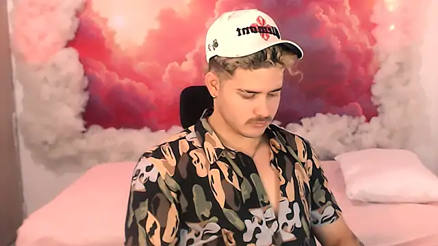 AlexPiersss online show from October 2025 07:11:02 PM