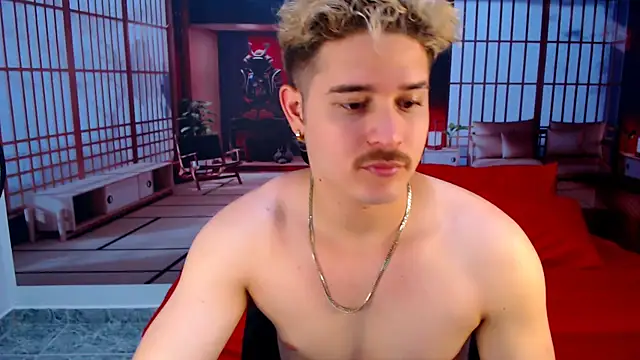 AlexPiersss online show from October 2025 07:22:01 PM