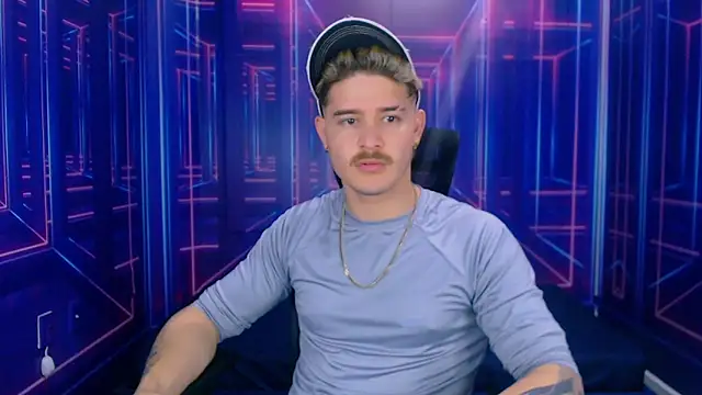 AlexPiersss online show from October 2025 07:16:02 PM