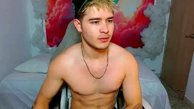 AlexPiersss online show from November 2025 07:05:02 PM