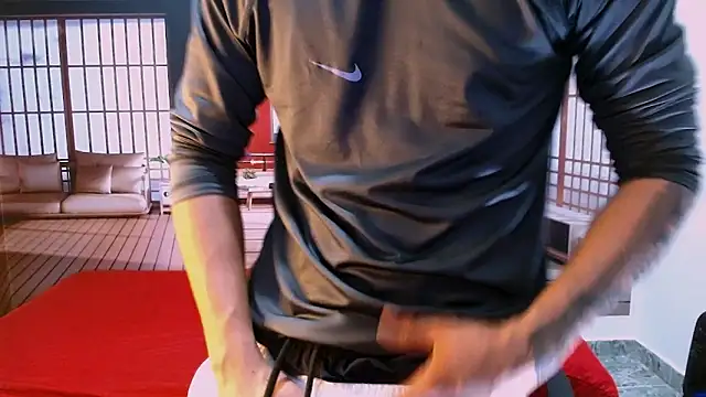 RomeoMillerr online show from November 2025 07:36:02 PM