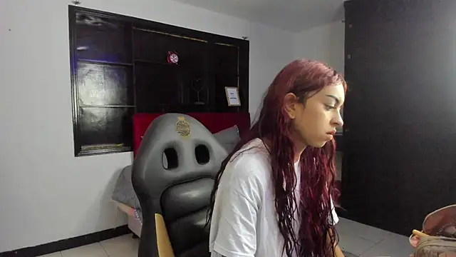 Snapshot of _ceeleste_cute_ chatting on November 2025 12:53:02 PM ceeleste cute online show from November 2025 12:53:02 PM