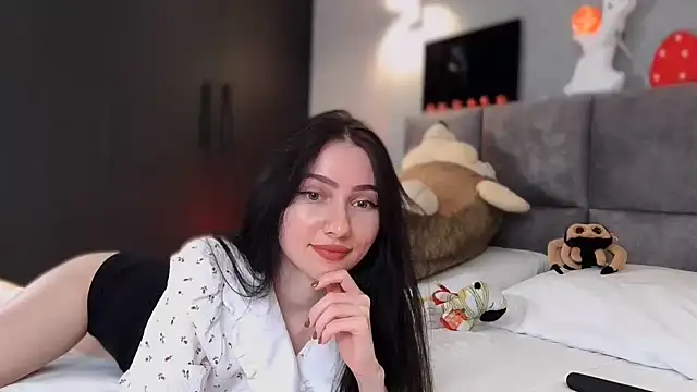 AnaMoonlight online show from October 2025 04:57:01 PM