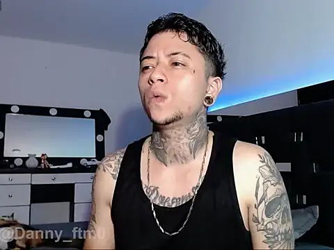 Dannystone2 online show from May 2026 11:24:01 PM