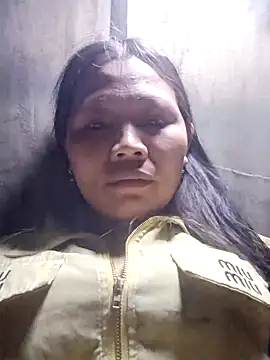 bree-zz online show from February 2026 01:18:02 PM