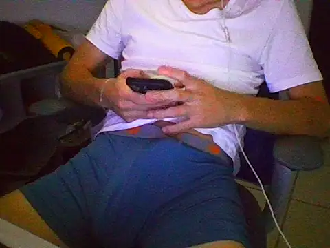 AlbertoRuiz086 online show from October 2025 07:19:01 AM