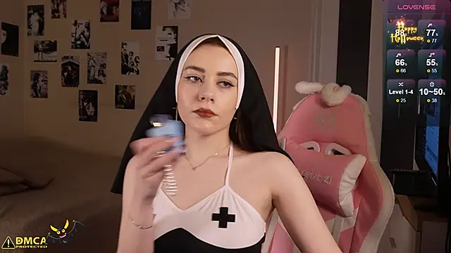 leziowl online show from October 2025 06:58:01 AM