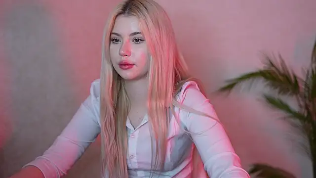 AshleyNikoo online show from October 2025 04:19:01 PM