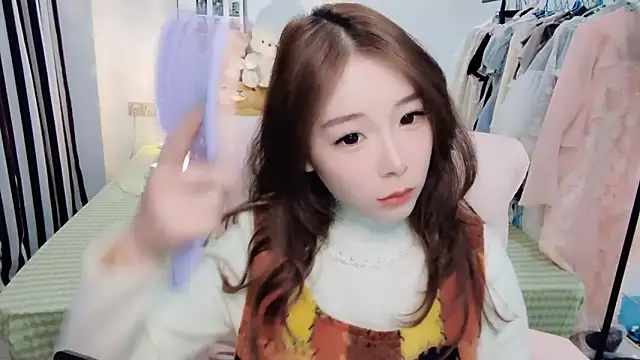 Snapshot of Gardenia-222 chatting on October 2025 01:48:02 PM Gardenia-222 online show from October 2025 01:48:02 PM