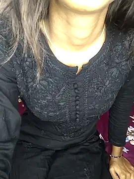 Nencycute1 online show from September 2025 06:07:01 AM