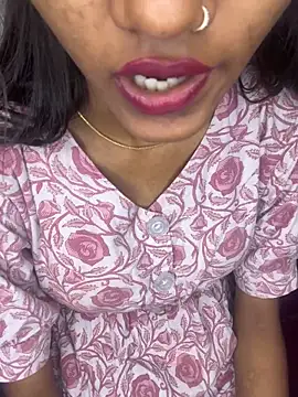 Nencycute1 online show from October 2025 05:59:02 AM