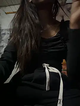 Nencycute1 online show from October 2025 04:31:01 PM