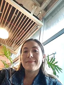 Mariana gom online show from October 2025 09:25:02 PM