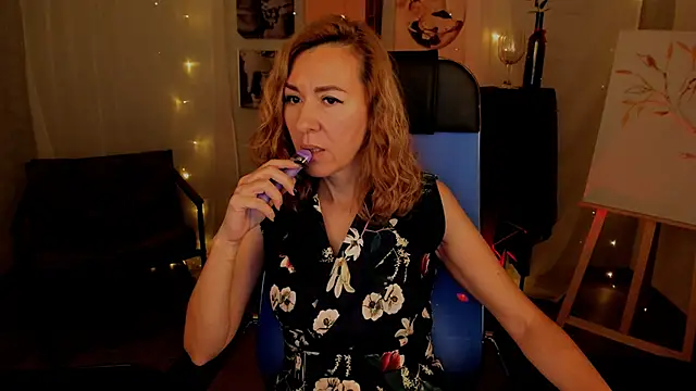 DonnaSmitth online show from November 2025 09:19:01 AM