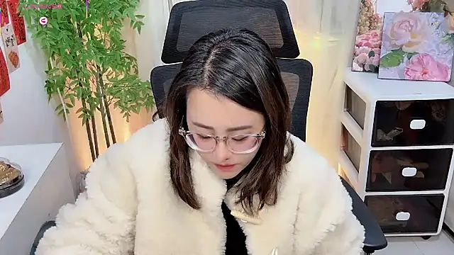 NEWONETO online show from February 2026 01:31:02 PM