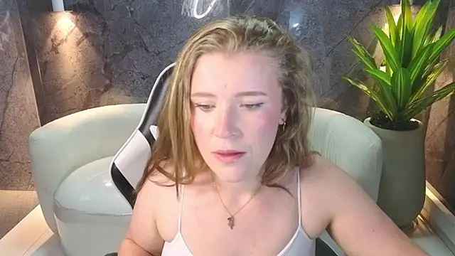 carla tp online show from October 2025 02:44:01 AM