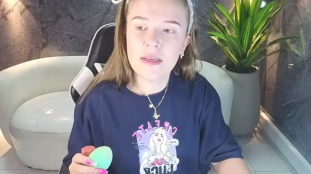 carla tp online show from November 2025 12:51:02 PM