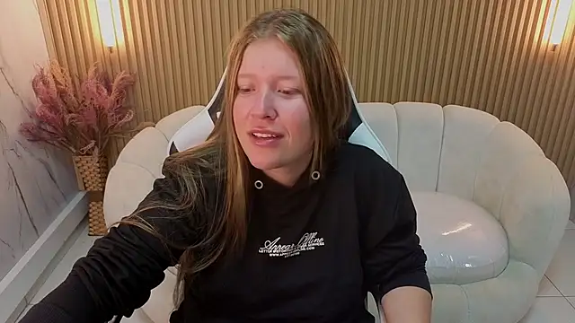 carla tp online show from November 2025 12:48:02 PM