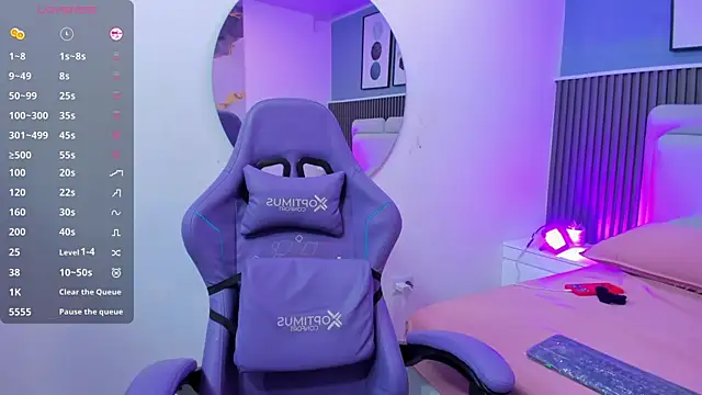 liz  cute online show from October 2025 11:30:01 AM