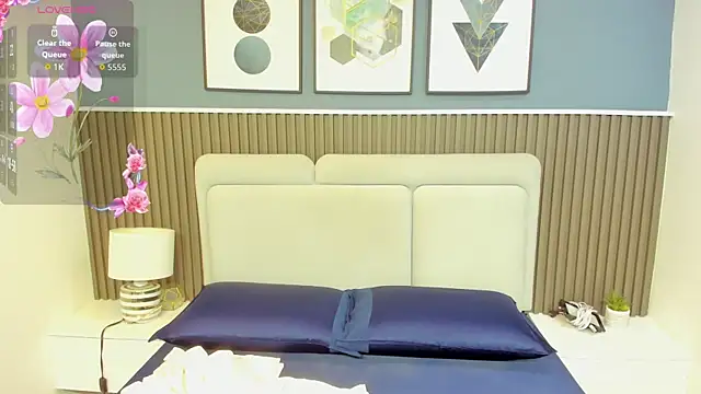 liz  cute online show from November 2025 11:40:02 AM