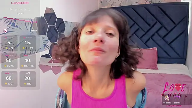 Valery More   online show from July 2026 04:00:01 PM