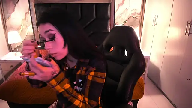 SusanVilla online show from November 2025 08:18:01 PM