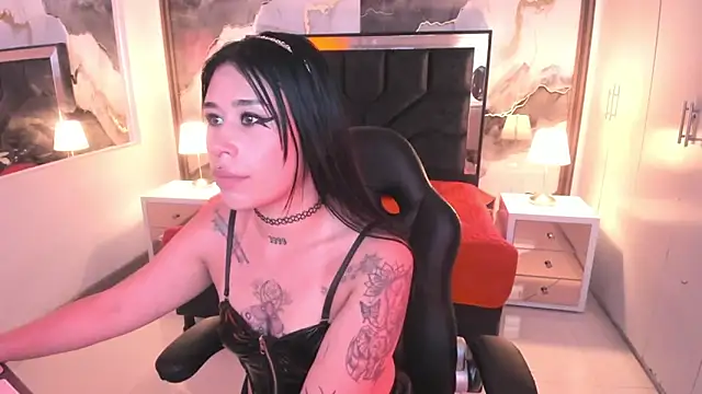 SusanVilla online show from April 2026 07:33:02 PM