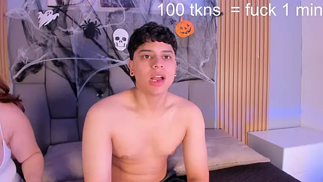 Kandyfrees  online show from October 2025 01:06:02 PM