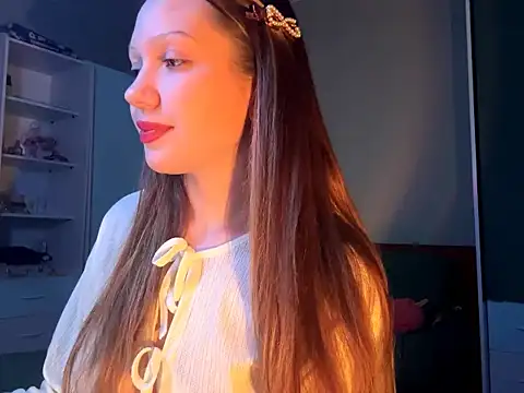 EmiIyKitty online show from October 2025 07:57:02 PM