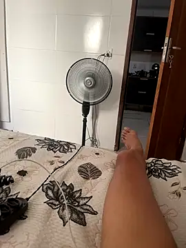 MCLZK online show from November 2025 05:36:02 PM