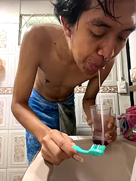 MadamLeRouge online show from December 2025 02:14:02 PM