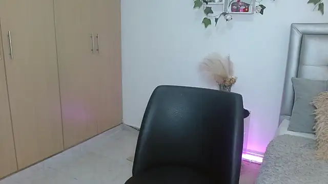 mia star 2 online show from April 2026 10:51:01 AM