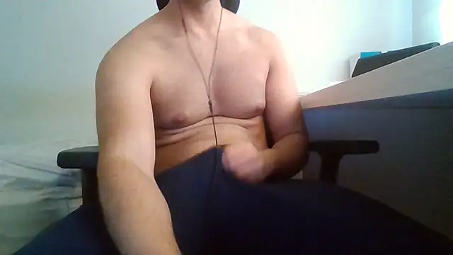Snapshot of alexhuged chatting on January 2026 01:49:01 PM alexhuged online show from January 2026 01:49:01 PM