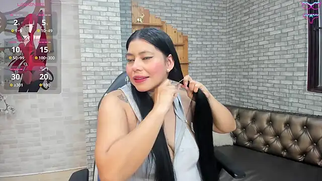 Alisonn Doll online show from November 2025 12:22:01 PM