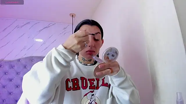 Iris  77 online show from October 2025 07:02:02 PM