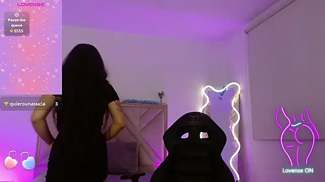 Ixchel tay online show from October 2025 03:10:02 AM