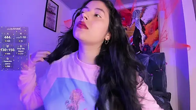 violet blaze online show from November 2025 11:11:02 AM