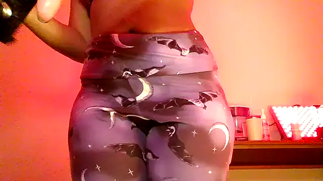 bellacagyal online show from November 2025 04:34:01 AM